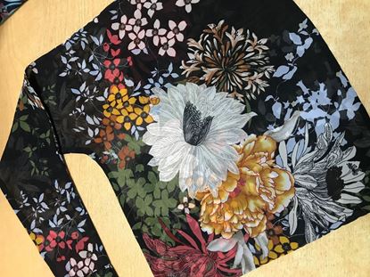 Изображение Шейный  платок-трансформер белый цветок на черном